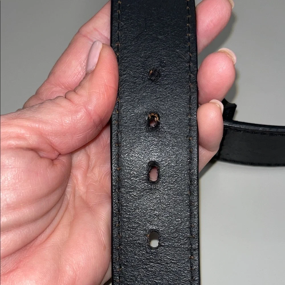 Source Unknown Black Leather Money Belt w/ Silver Buckle size 42”